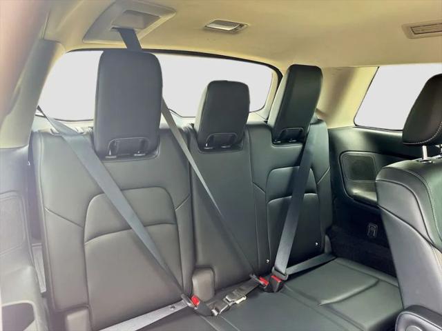 2022 Nissan Pathfinder Platinum 2WD