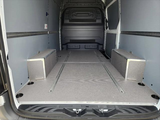 2025 Mercedes-Benz Sprinter 2500 High Roof 4-Cyl Diesel HO