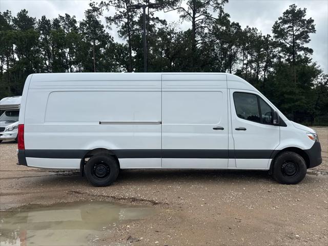 2025 Mercedes-Benz Sprinter 2500 High Roof 4-Cyl Diesel HO