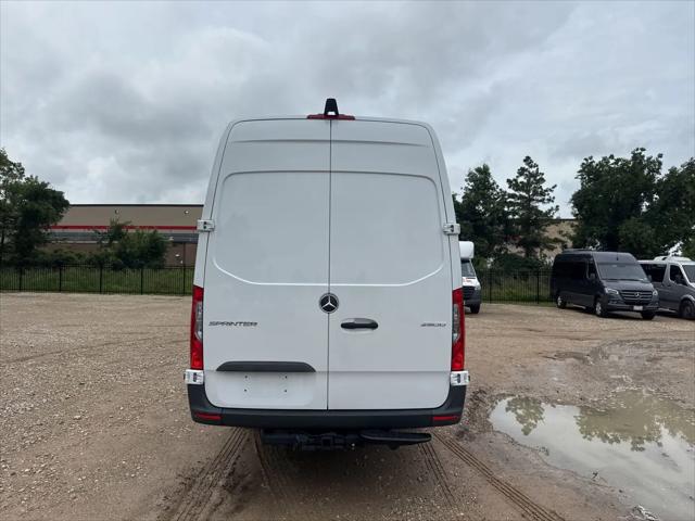 2025 Mercedes-Benz Sprinter 2500 High Roof 4-Cyl Diesel HO