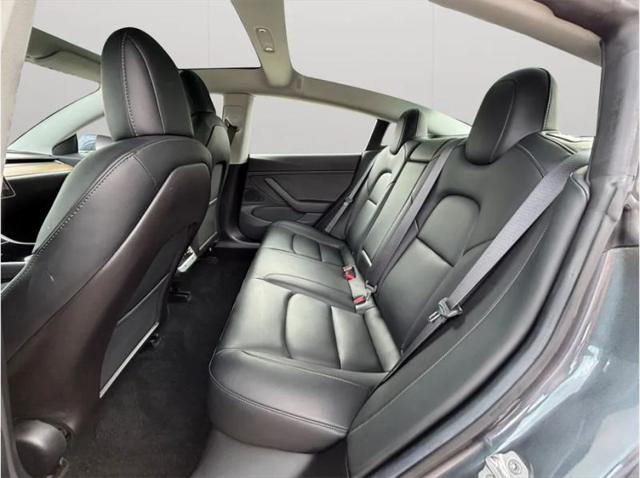 2019 Tesla Model 3 Standard Range