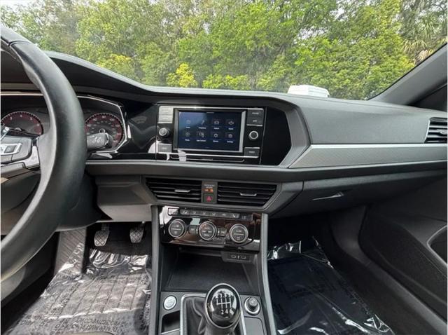 2021 Volkswagen Jetta 1.4T R-Line