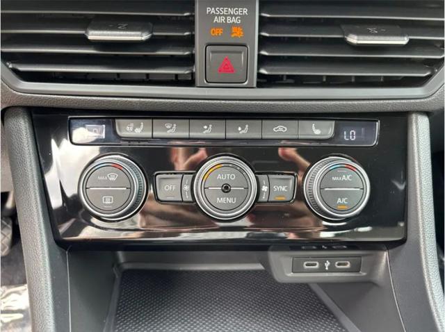 2021 Volkswagen Jetta 1.4T R-Line
