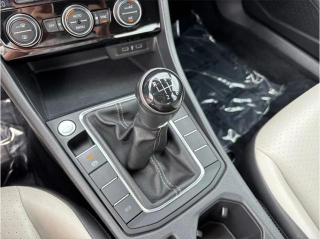 2021 Volkswagen Jetta 1.4T R-Line