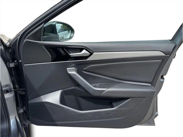 2021 Volkswagen Jetta 1.4T R-Line