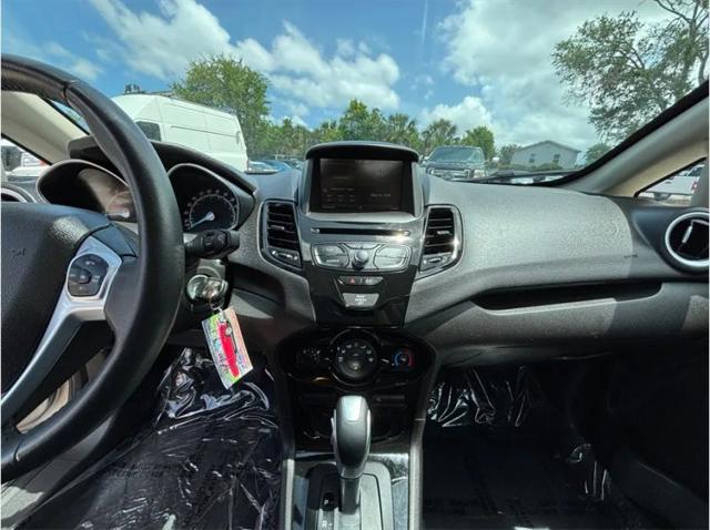 2015 Ford Fiesta SE