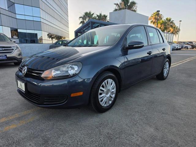 2013 Volkswagen Golf 2.5L 4-Door