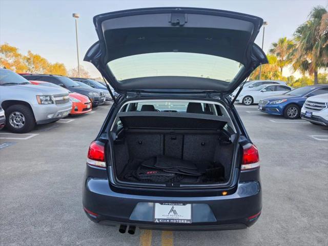 2013 Volkswagen Golf 2.5L 4-Door