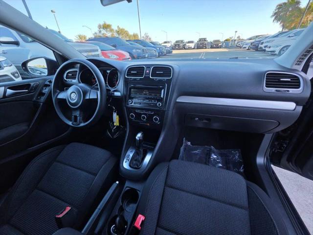 2013 Volkswagen Golf 2.5L 4-Door