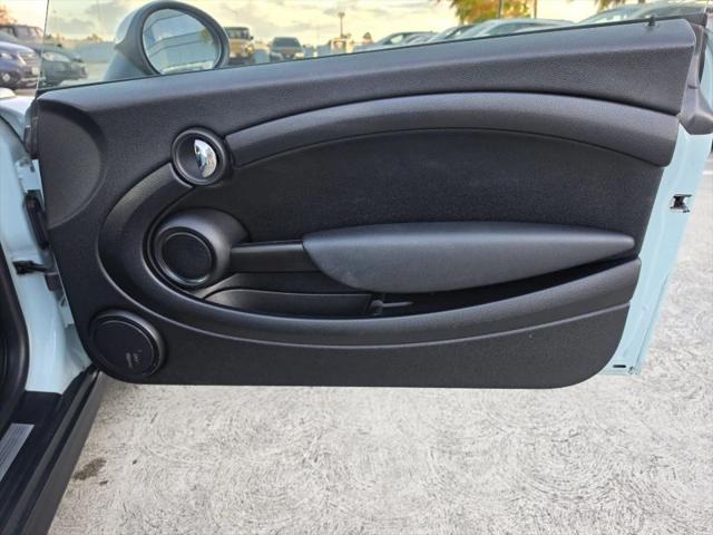 2013 MINI Hardtop Cooper