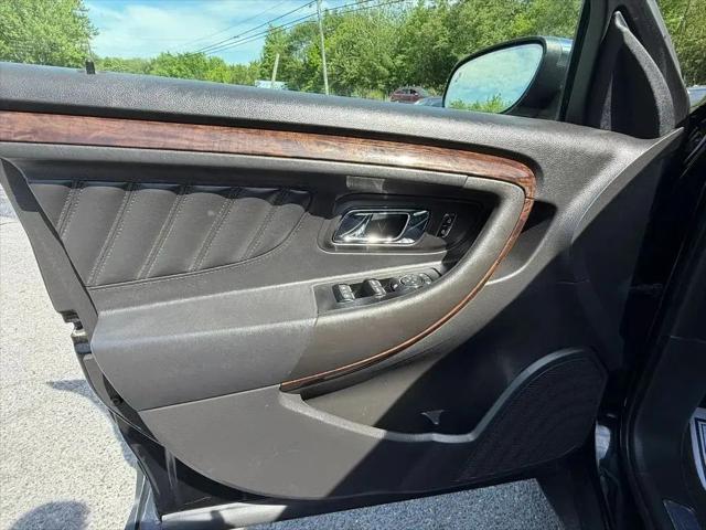 2018 Ford Taurus Limited