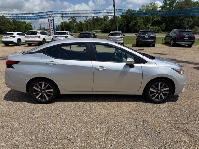 2021 Nissan Versa SV Xtronic CVT