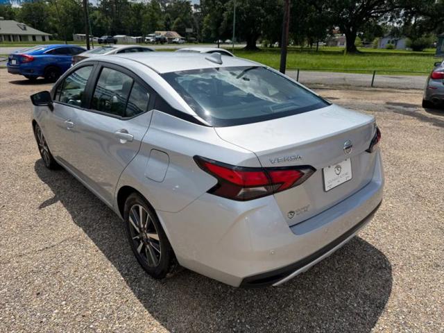 2021 Nissan Versa SV Xtronic CVT