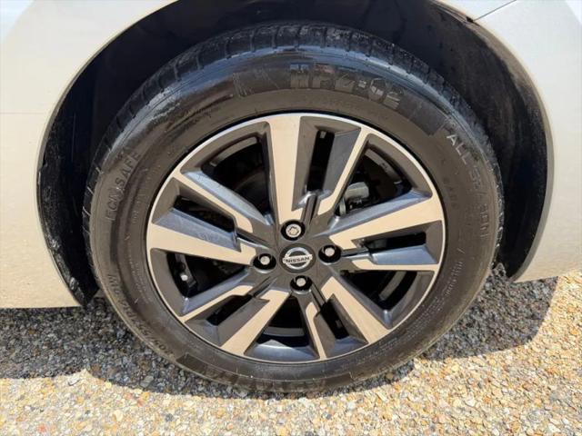 2021 Nissan Versa SV Xtronic CVT