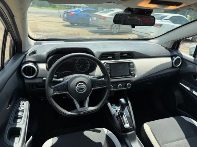 2021 Nissan Versa SV Xtronic CVT