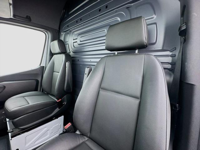 2024 Mercedes-Benz Sprinter 2500 High Roof 4-Cyl Diesel