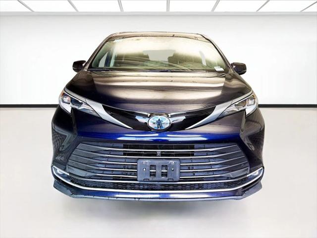 2022 Toyota Sienna Platinum