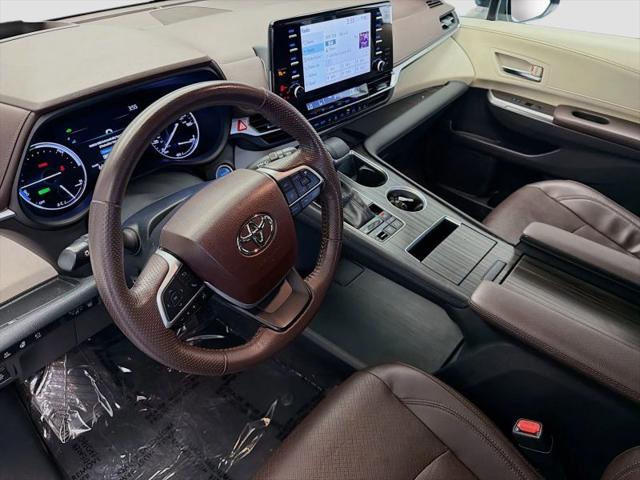 2022 Toyota Sienna Platinum
