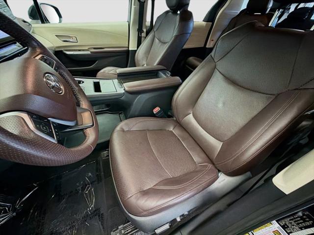 2022 Toyota Sienna Platinum