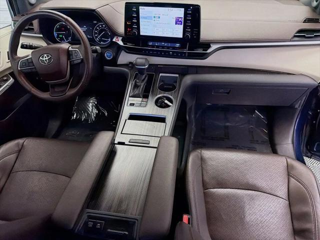 2022 Toyota Sienna Platinum