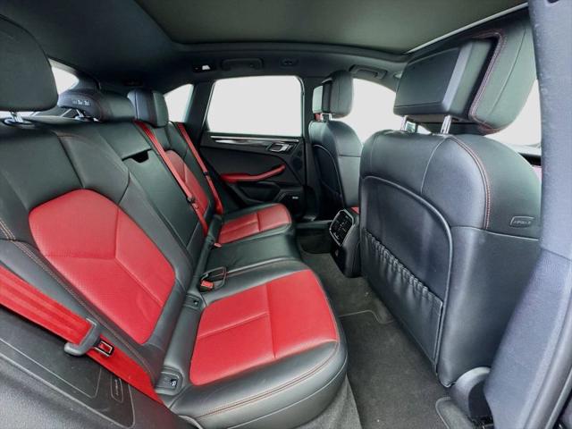 2020 Porsche Macan Base