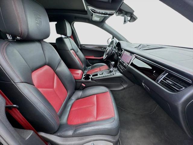 2020 Porsche Macan Base