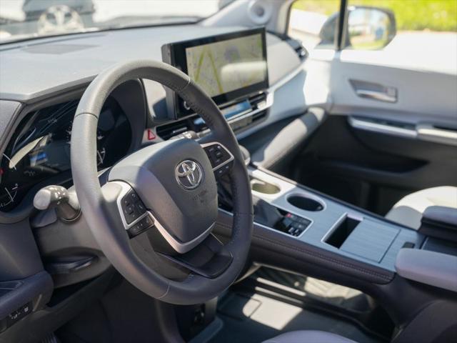 2025 Toyota Sienna XLE