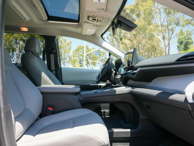 2025 Toyota Sienna XLE