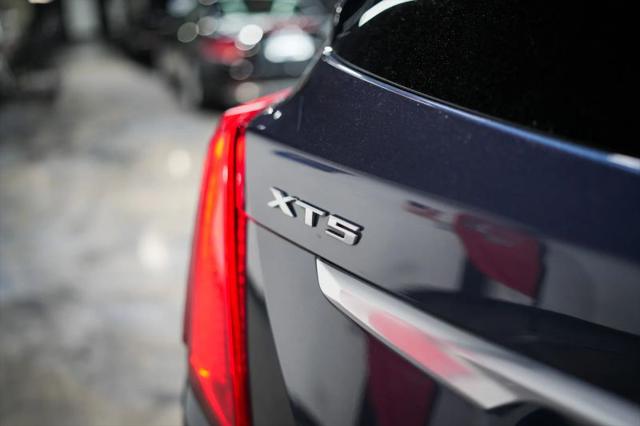 2018 Cadillac XT5 Standard