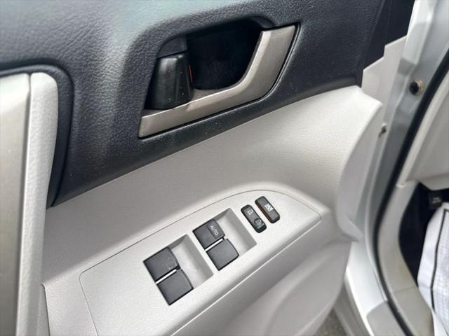 2011 Toyota Highlander SE V6