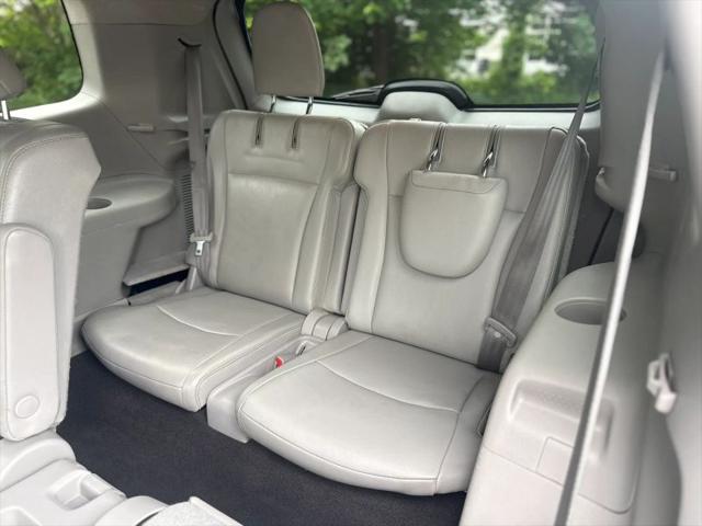 2011 Toyota Highlander SE V6