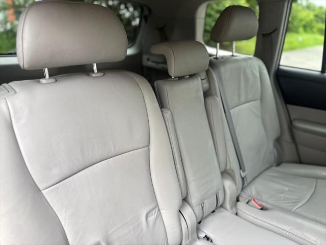 2011 Toyota Highlander SE V6