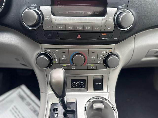 2011 Toyota Highlander SE V6