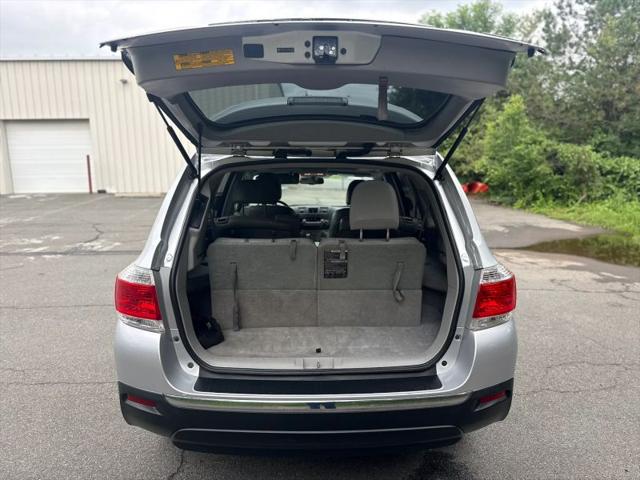 2011 Toyota Highlander SE V6