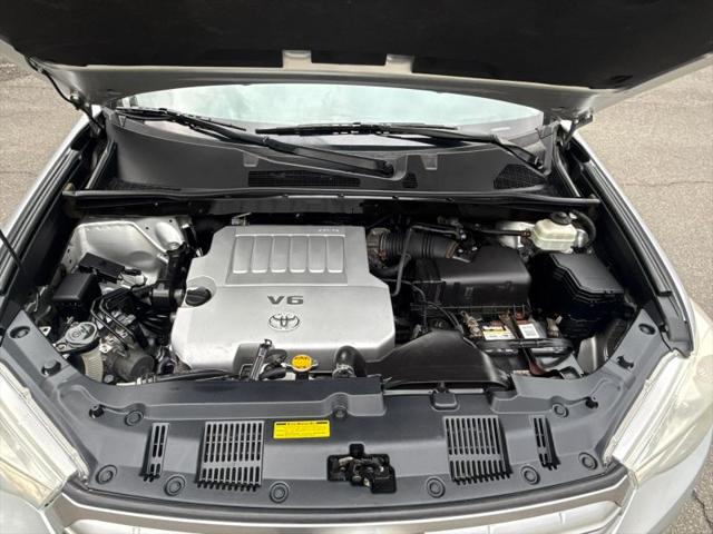 2011 Toyota Highlander SE V6