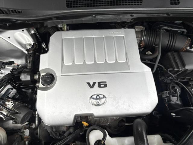 2011 Toyota Highlander SE V6