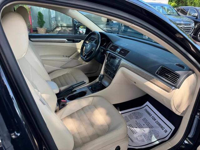 2017 Volkswagen Passat 1.8T SEL Premium