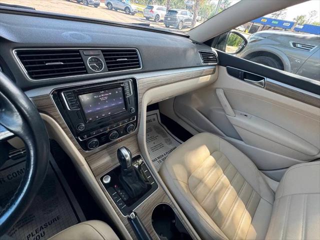 2017 Volkswagen Passat 1.8T SEL Premium