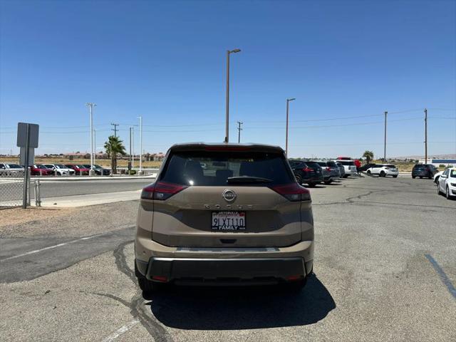 2024 Nissan Rogue SV FWD