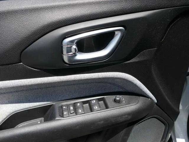 2022 Jeep Compass Latitude FWD