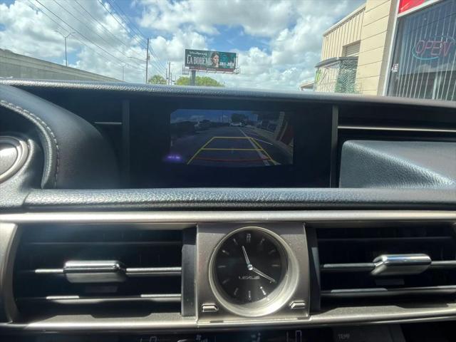 2016 Lexus IS 200t 200t