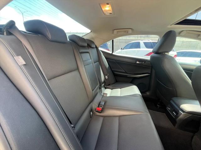 2016 Lexus IS 200t 200t