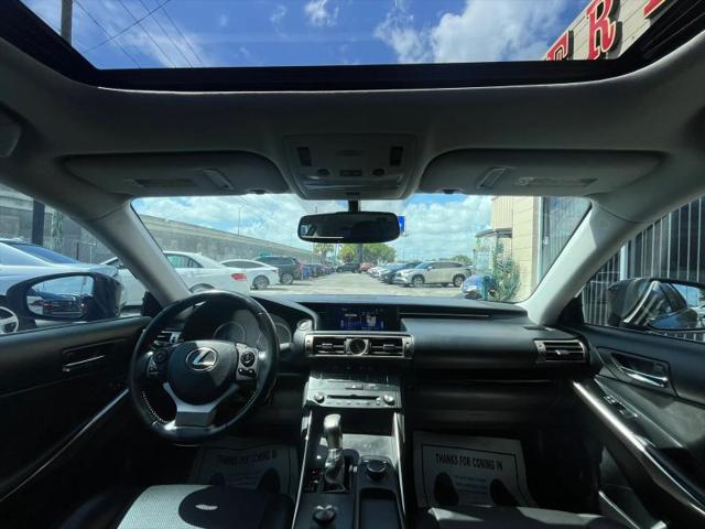 2016 Lexus IS 200t 200t