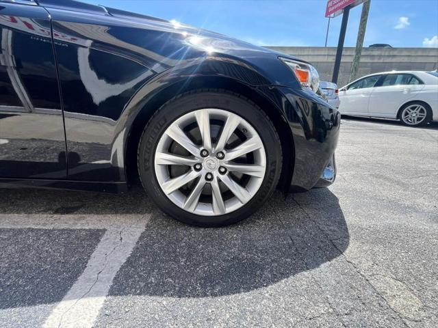 2016 Lexus IS 200t 200t