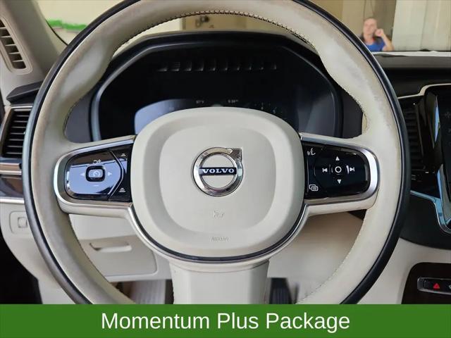 2016 Volvo XC90 T6 Momentum
