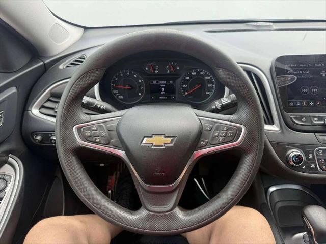 2022 Chevrolet Malibu FWD LT