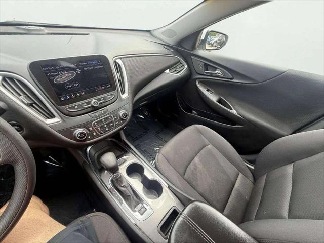 2022 Chevrolet Malibu FWD LT
