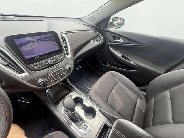 2022 Chevrolet Malibu FWD LT