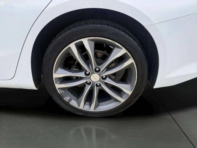 2022 Chevrolet Malibu FWD LT