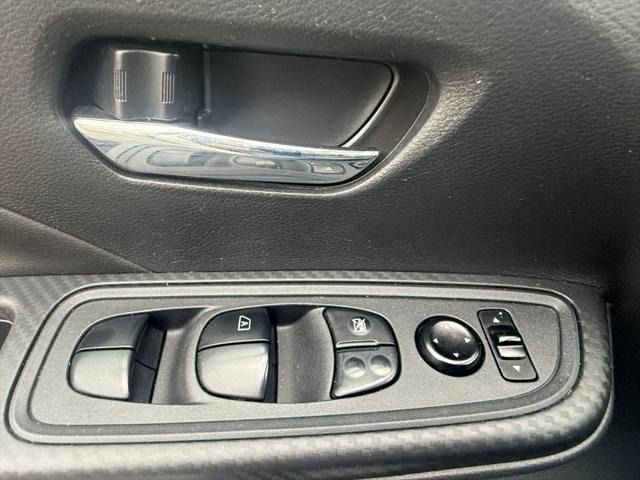 2020 Nissan Versa SV Xtronic CVT